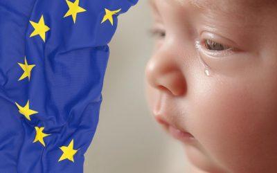 Il Parlamento Europeo approva una risoluzione contro la vita